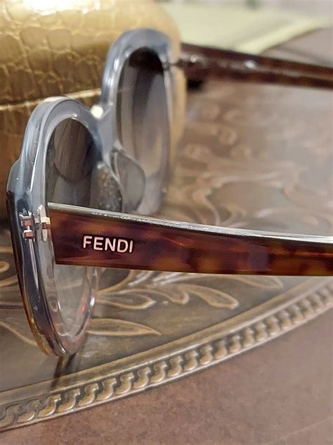 FENDI Authentic FS 5261 243 135 Solunglasses wmn Preowned 